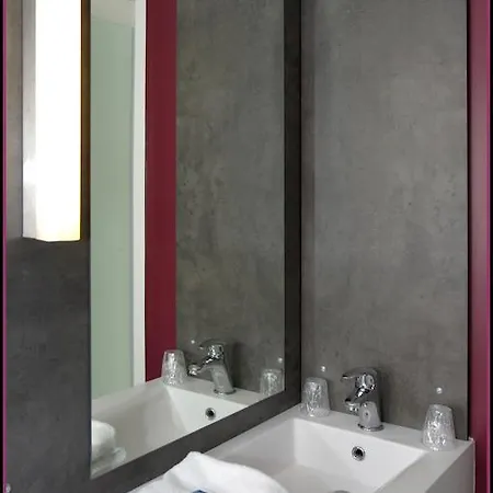 Ibis Budget Aeroport Lyon Saint Exupery 2*