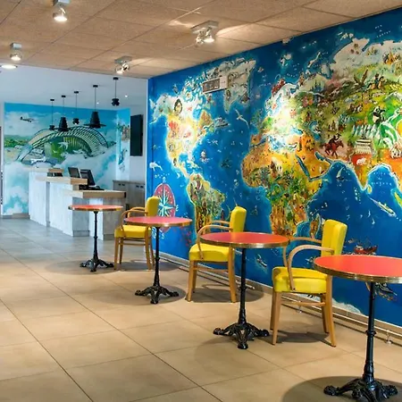 Hotel Ibis Budget Aeroport Lyon Saint Exupery 2*