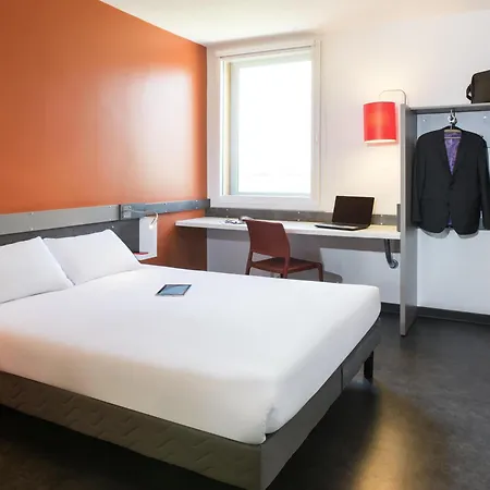 Ibis Budget Aeroport Lyon Saint Exupery Hotell