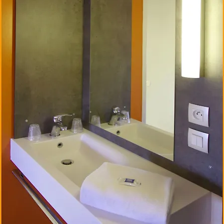 Ibis Budget Aeroport Lyon Saint Exupery 호텔 2*