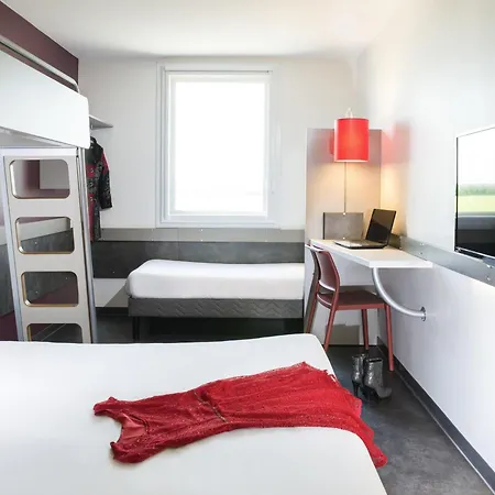 Ibis Budget Aeroport Lyon Saint Exupery 2* 콜롬비에소그니우
